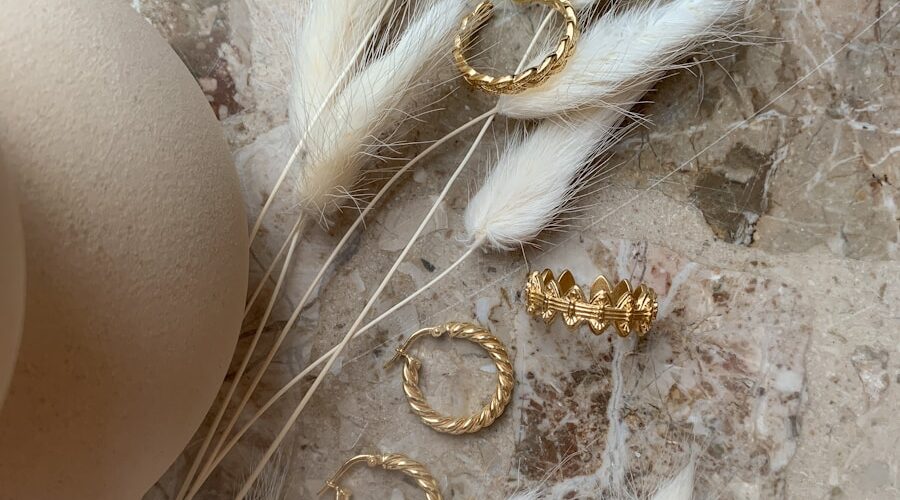 gold and silver heart pendant necklace